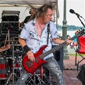 Guitarist at Sounds of Summer