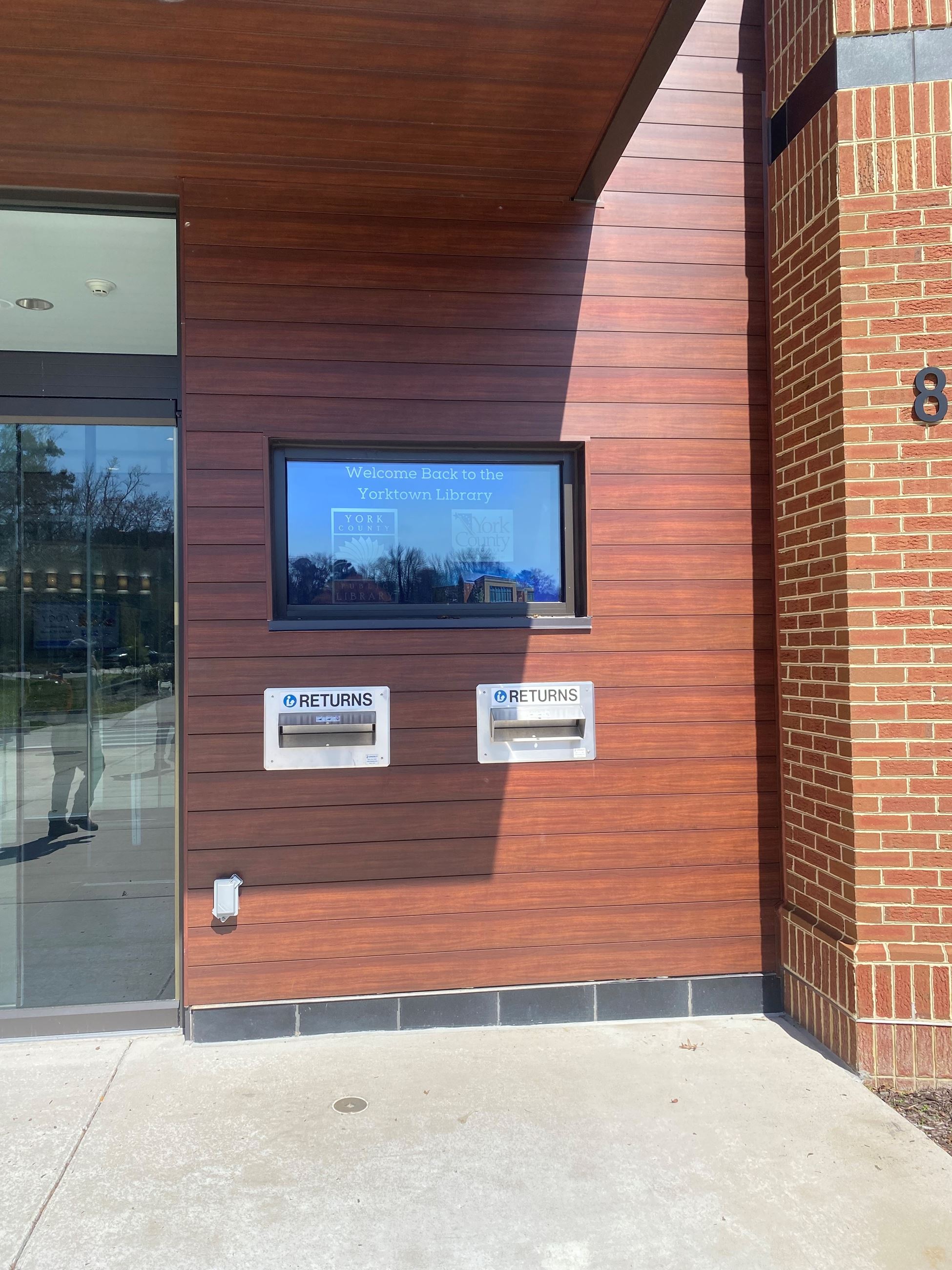 Outside_Digital_Signage